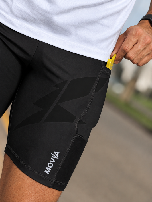 MOVVA CORE Night Voltage ⚡ Short Compressão Running — All Black