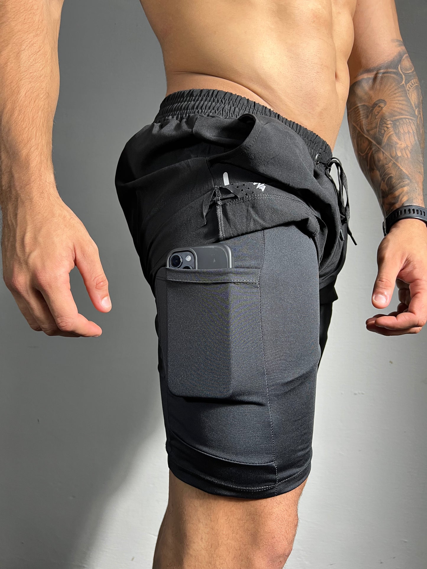 KIT 2 BERMUDAS - 01 COMPRESSÃO + 01 DUPLO MOVVA