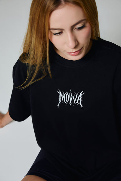 Camiseta Oversized Movva Black Metal - foto lifestyle
