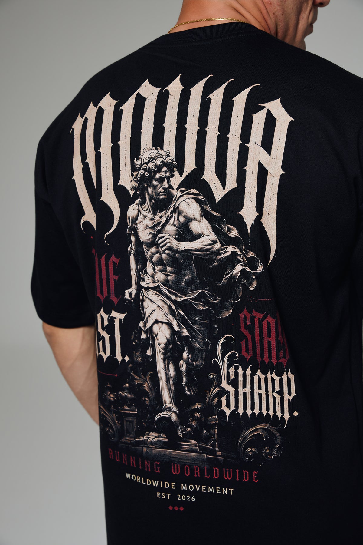Camiseta Oversized Movva Mármore Stay Sharp - foto lifestyle costas