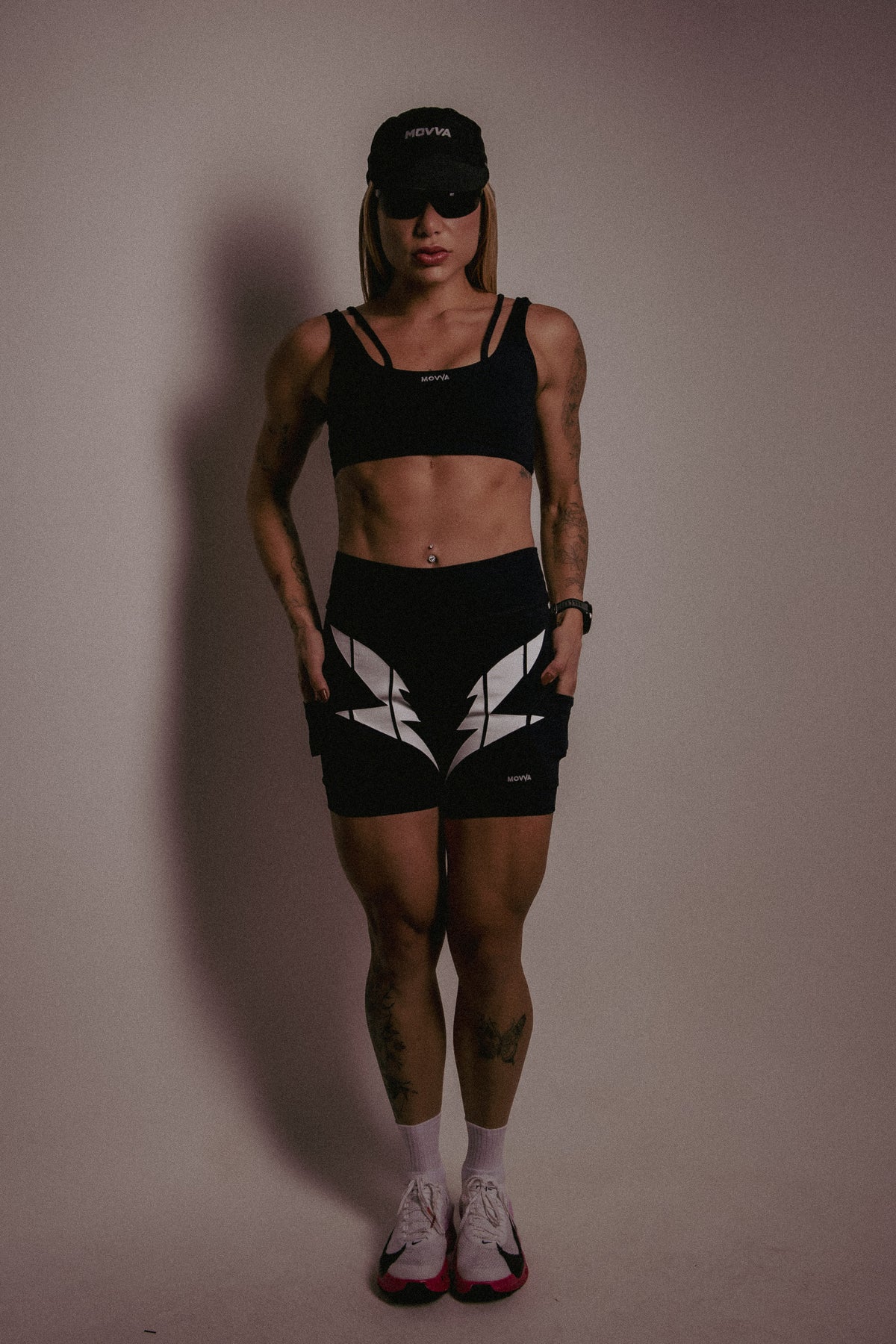 Conjunto Night Voltage Feminino em uso